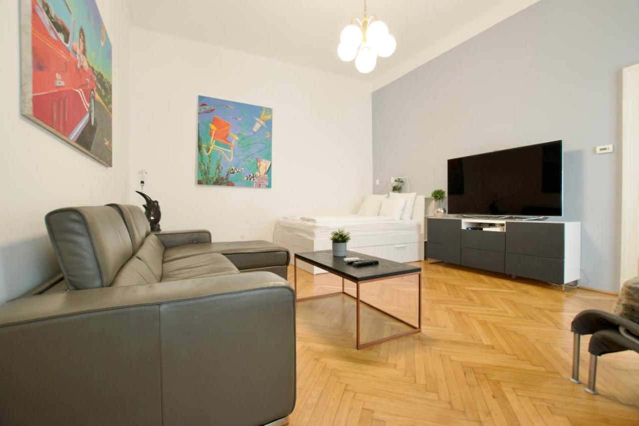 Standard Apartment By Hi5 - St. King Street 16. — Photos 3