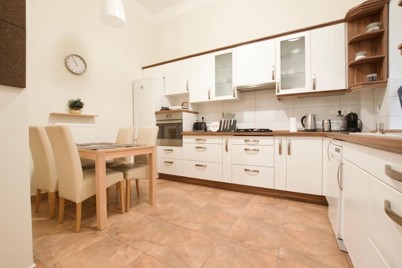 Standard Apartment By Hi5 - St. King Street 16. — Photos 1
